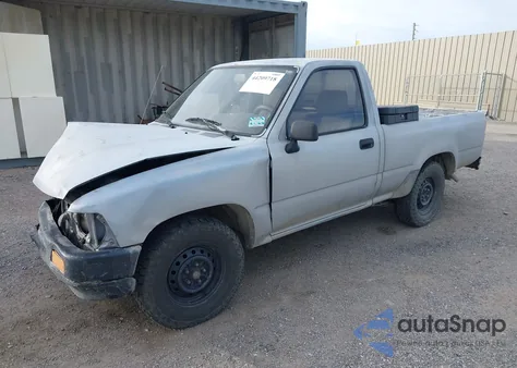 1993 Toyota Pickup 1/2 Ton Short Whlbase Stb z USA, uszkodzony, nr VIN 4TARN81A3PZ141340